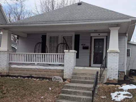 404 W Pearl St, Wapakoneta, OH 45895