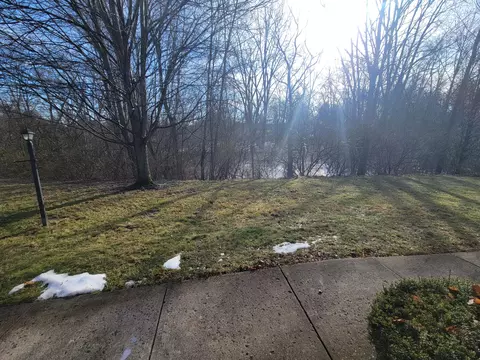 Exterior - 4256 Midfield St, Springfield, OH 45503 photo 3 of 5