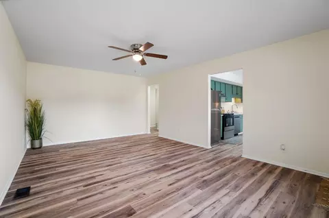 Living - 3250 N Argonne Ln, Springfield, OH 45503 photo 3 of 3