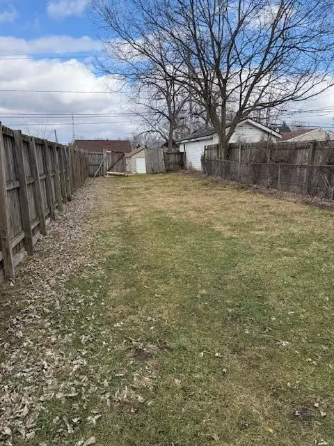 Exterior - 1866 Maiden Ln, Springfield, OH 45504 photo 1 of 1