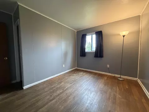 Bedroom - 4802 Willowbrook Dr, Springfield, OH 45503 photo 2 of 3