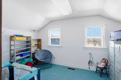 Bedroom - 2332 Villa Rd, Springfield, OH 45503 photo 5 of 5