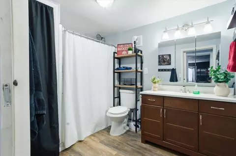 Bath - 2332 Villa Rd, Springfield, OH 45503 photo 1 of 3