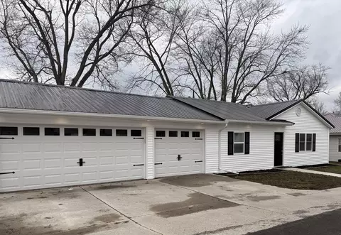 815 Everglade Ave, Saint Marys, OH 45885