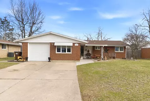 1408 Mapleridge Dr, Fairborn, OH 45324