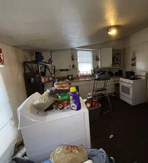 Kitchen - 1502 Linden Ave, Springfield, OH 45505 photo 1 of 1