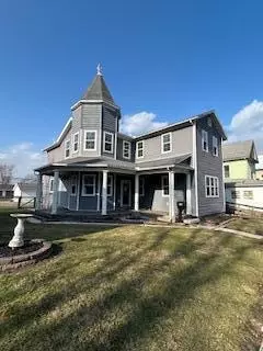 516 E 3rd St, Greenville, OH 45331
