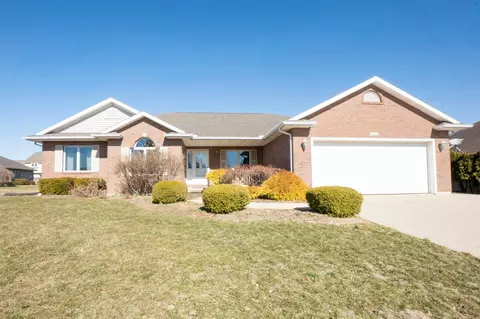 1216 Superior Ct, Sidney, OH 45365