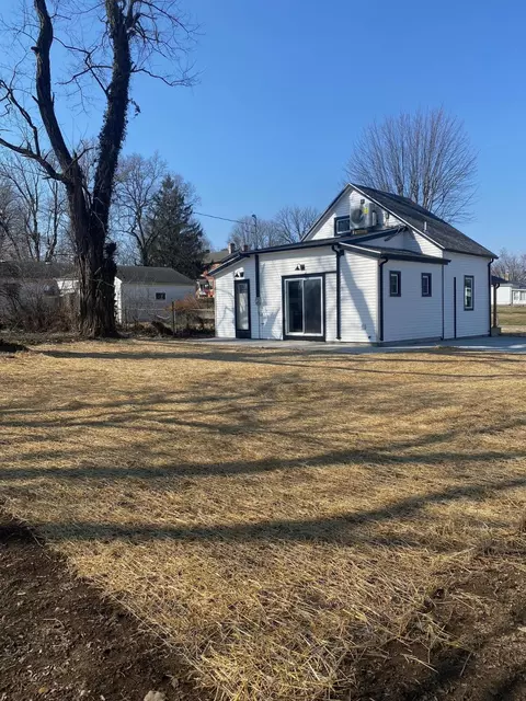 Exterior - 2000 Springmont Ave, Springfield, OH 45506 photo 2 of 8