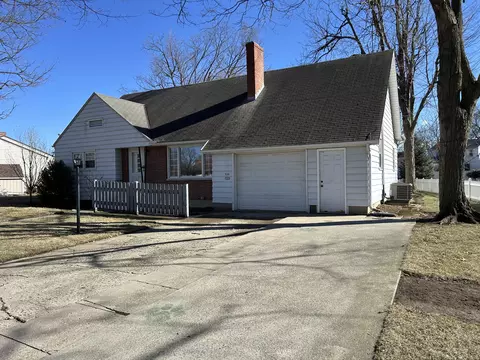 Exterior - 526 Willow St, Celina, OH 45822 photo 2 of 10