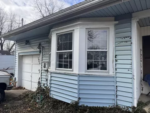 Exterior - 1425 Sheaff Rd, Springfield, OH 45504 photo 7 of 11