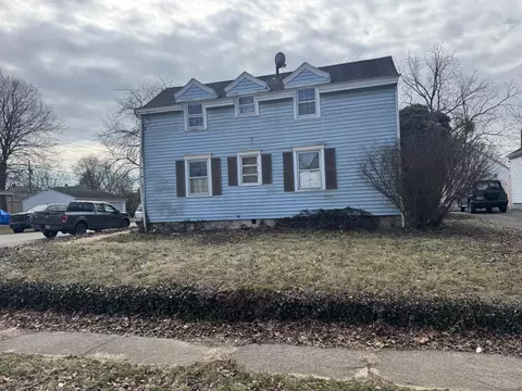 Exterior - 1425 Sheaff Rd, Springfield, OH 45504 photo 6 of 11