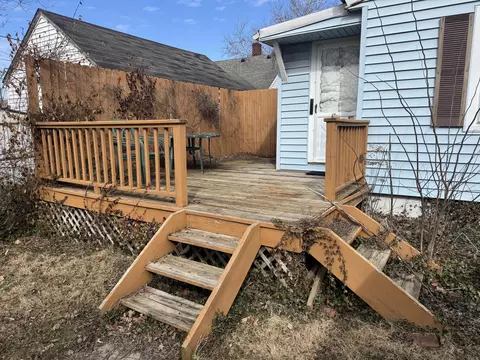 Exterior - 1425 Sheaff Rd, Springfield, OH 45504 photo 9 of 11