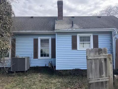 Exterior - 1425 Sheaff Rd, Springfield, OH 45504 photo 5 of 11