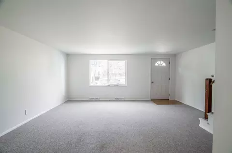 Living - 848 Crescent Dr, Sidney, OH 45365 photo 1 of 2