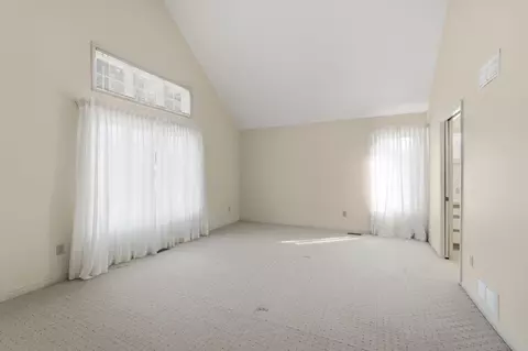Bedroom - 480 E Parnell Pl, Springfield, OH 45503 photo 1 of 11