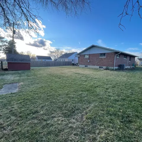 Exterior - 1921 Elaina Dr, Springfield, OH 45503 photo 5 of 13