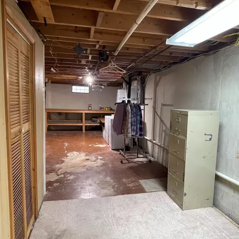 Other - 1921 Elaina Dr, Springfield, OH 45503 photo 5 of 12