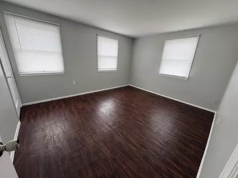 Bedroom - 913-915 Mitchell Blvd, Springfield, OH 45503 photo 7 of 8