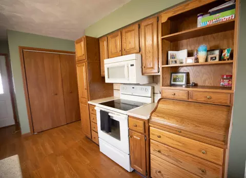 Kitchen - 1014 Chicory Ct, Celina, OH 45822 photo 2 of 3