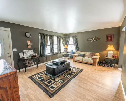 1222 Oakhill Ave, Fairborn, OH 45324