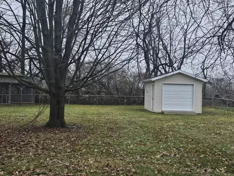 Exterior - 4909 Shannon Ave, Springfield, OH 45504 photo 5 of 7