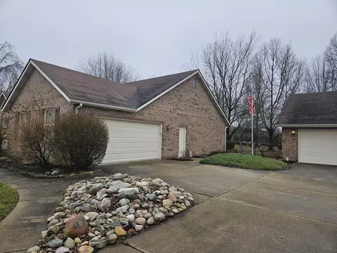 Exterior - 4909 Shannon Ave, Springfield, OH 45504 photo 2 of 7