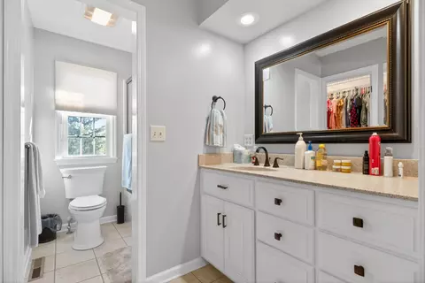 Bath - 708 Westover St, Sidney, OH 45365 photo 3 of 10