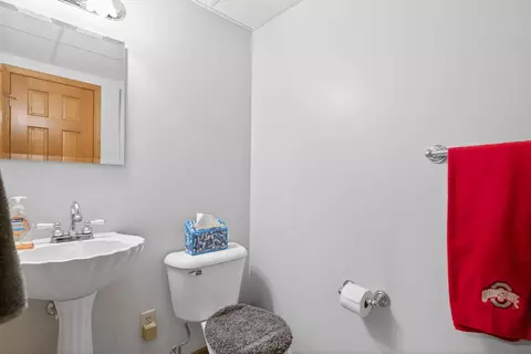 Bath - 708 Westover St, Sidney, OH 45365 photo 9 of 10
