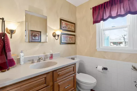 Bath - 708 Westover St, Sidney, OH 45365 photo 1 of 10