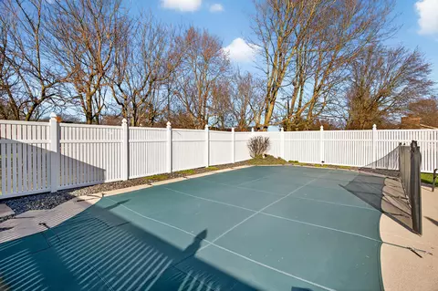 Exterior - 708 Westover St, Sidney, OH 45365 photo 5 of 9
