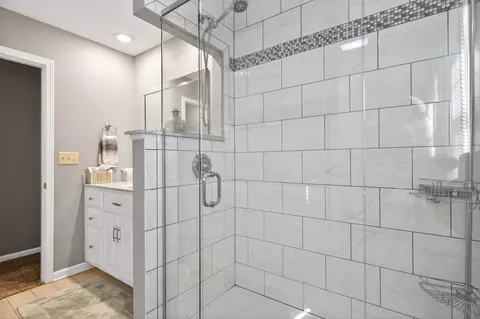 Bath - 708 Westover St, Sidney, OH 45365 photo 8 of 10