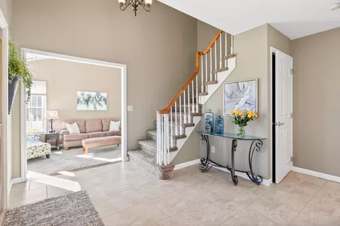 Entry Way - 708 Westover St, Sidney, OH 45365 photo 3 of 5