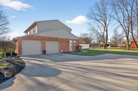 Exterior - 708 Westover St, Sidney, OH 45365 photo 8 of 9