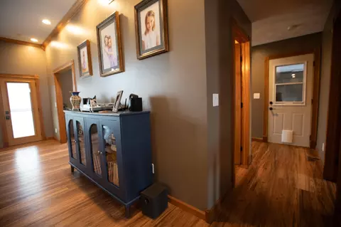 Entry Way - 1007 Chicory Ct, Celina, OH 45822 photo 3 of 5