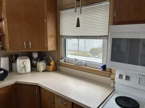 Kitchen - 120 E Blake St, Celina, OH 45822 photo 2 of 3