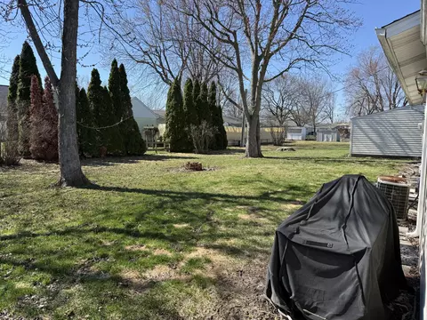 Exterior - 1021 Hemlock St, Celina, OH 45822 photo 5 of 5