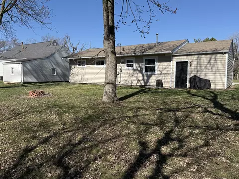 Exterior - 1021 Hemlock St, Celina, OH 45822 photo 4 of 5