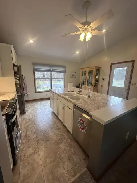 Kitchen - 4050 River Rd, Sidney, OH 45365 photo 2 of 6