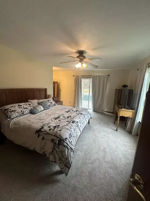 Bedroom - 4050 River Rd, Sidney, OH 45365 photo 4 of 5