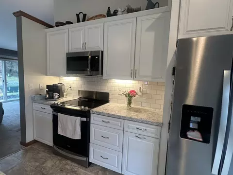 Kitchen - 4050 River Rd, Sidney, OH 45365 photo 3 of 6
