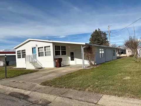 32 Rea Dr, Medway, OH 45341