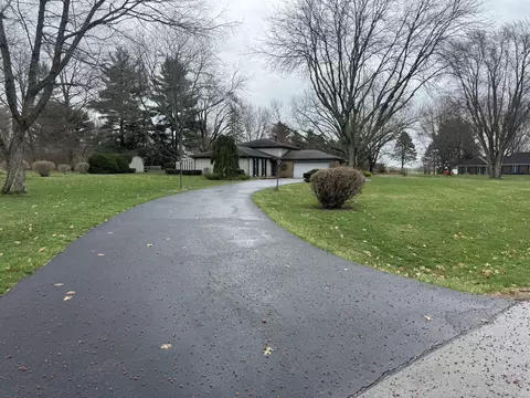 Exterior - 4607 S Plateau Dr, Springfield, OH 45502 photo 3 of 19
