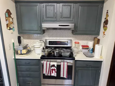 Kitchen - 4607 S Plateau Dr, Springfield, OH 45502 photo 3 of 3