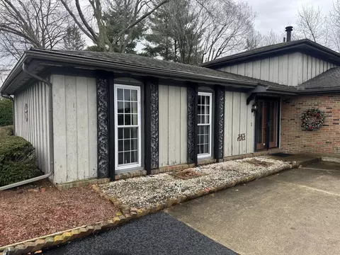 Exterior - 4607 S Plateau Dr, Springfield, OH 45502 photo 7 of 19