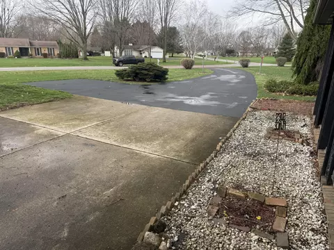 Exterior - 4607 S Plateau Dr, Springfield, OH 45502 photo 17 of 19