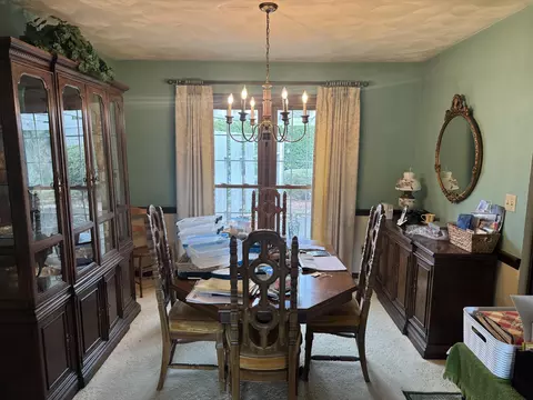 Dining - 4607 S Plateau Dr, Springfield, OH 45502 photo 1 of 1
