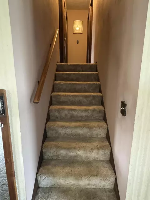 Entry Way - 4607 S Plateau Dr, Springfield, OH 45502 photo 1 of 1