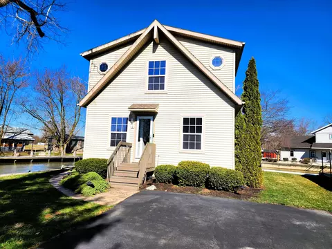 6 Sunset Dr, Saint Marys, OH 45885