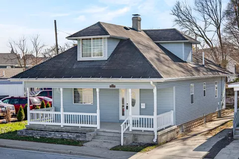 107 Riverside Dr, Piqua, OH 45356